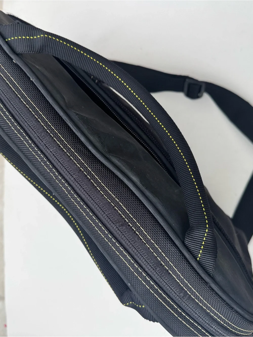 Timbuk2 Commuter Messenger Bag Black Cordura Ballistic Nylon Laptop Briefcase